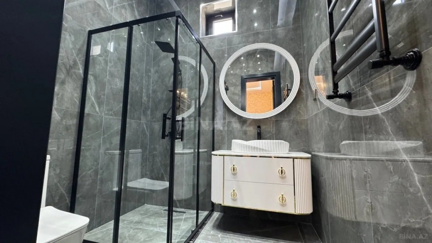 Satılır 5 otaqlı həyət evi 280 m²