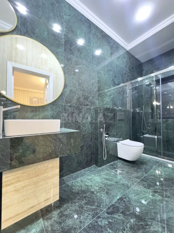 Satılır 7 otaqlı həyət evi 500 m²