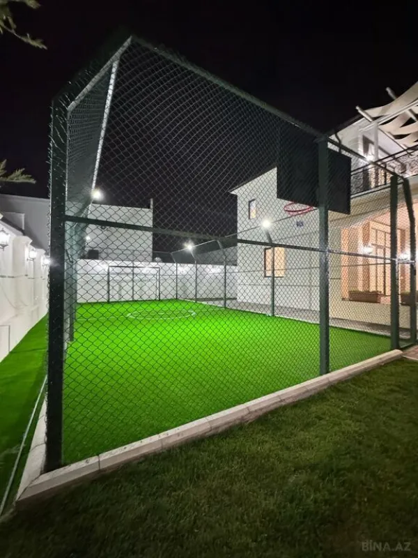 Satılır 7 otaqlı həyət evi 500 m²