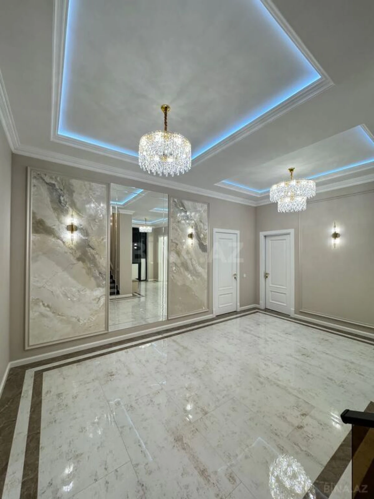 Satılır 7 otaqlı həyət evi 500 m²