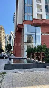 Satılır 5 otaqlı mənzil 280 m²