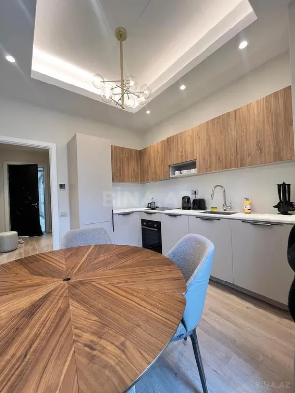 Kirayə verilir 3 otaqlı mənzil 100 m²