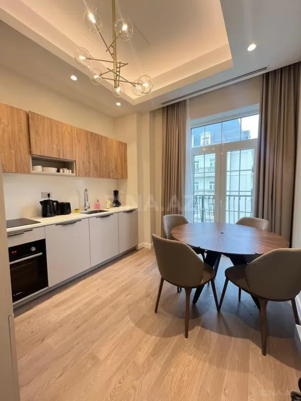 Kirayə verilir 3 otaqlı mənzil 100 m²