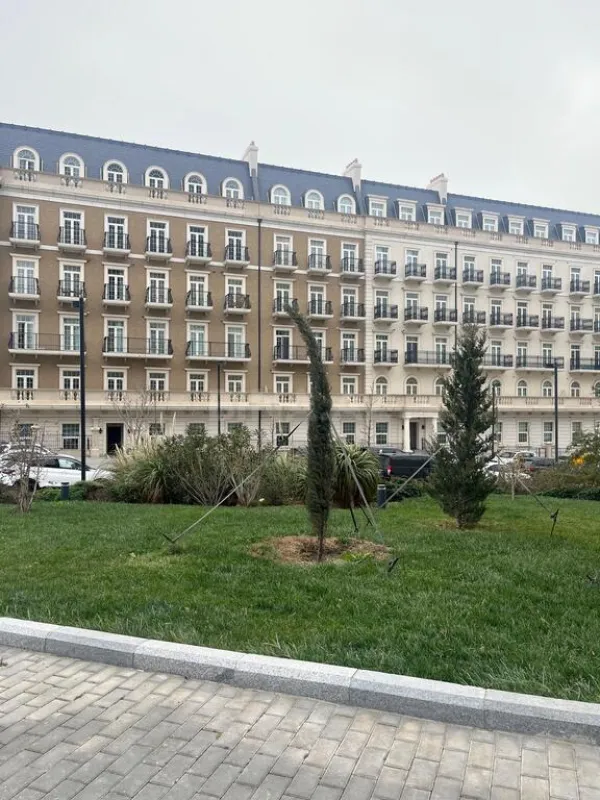 Kirayə verilir 3 otaqlı mənzil 100 m²