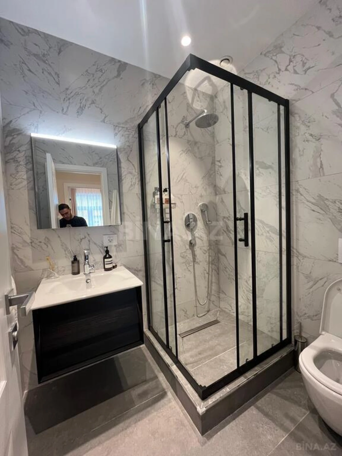 Kirayə verilir 3 otaqlı mənzil 100 m²