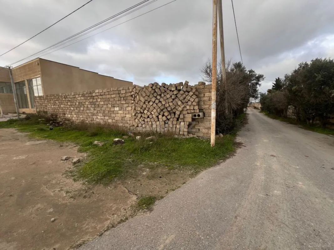 Satılır obyekt 100 m²