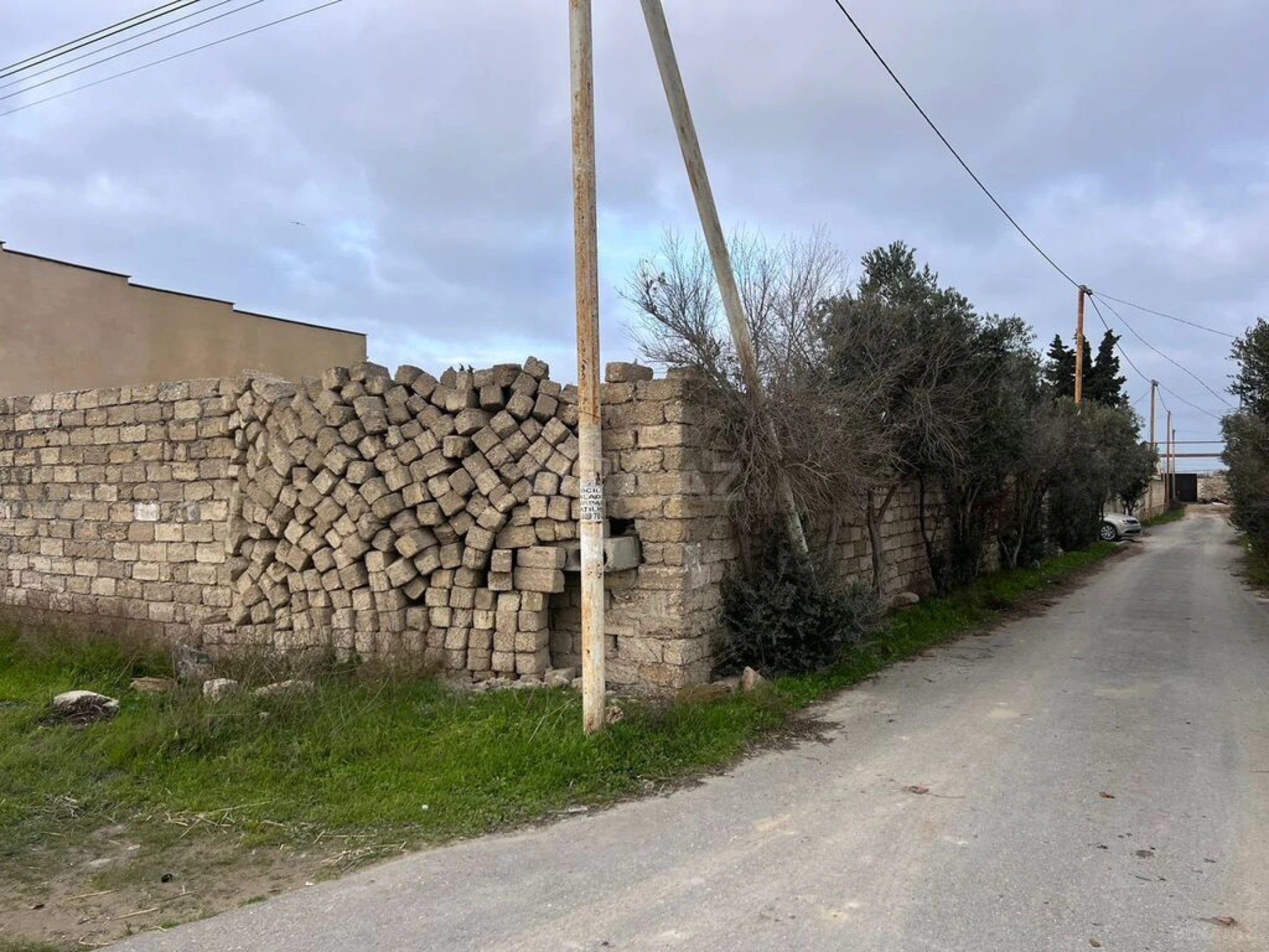 Satılır obyekt 100 m²