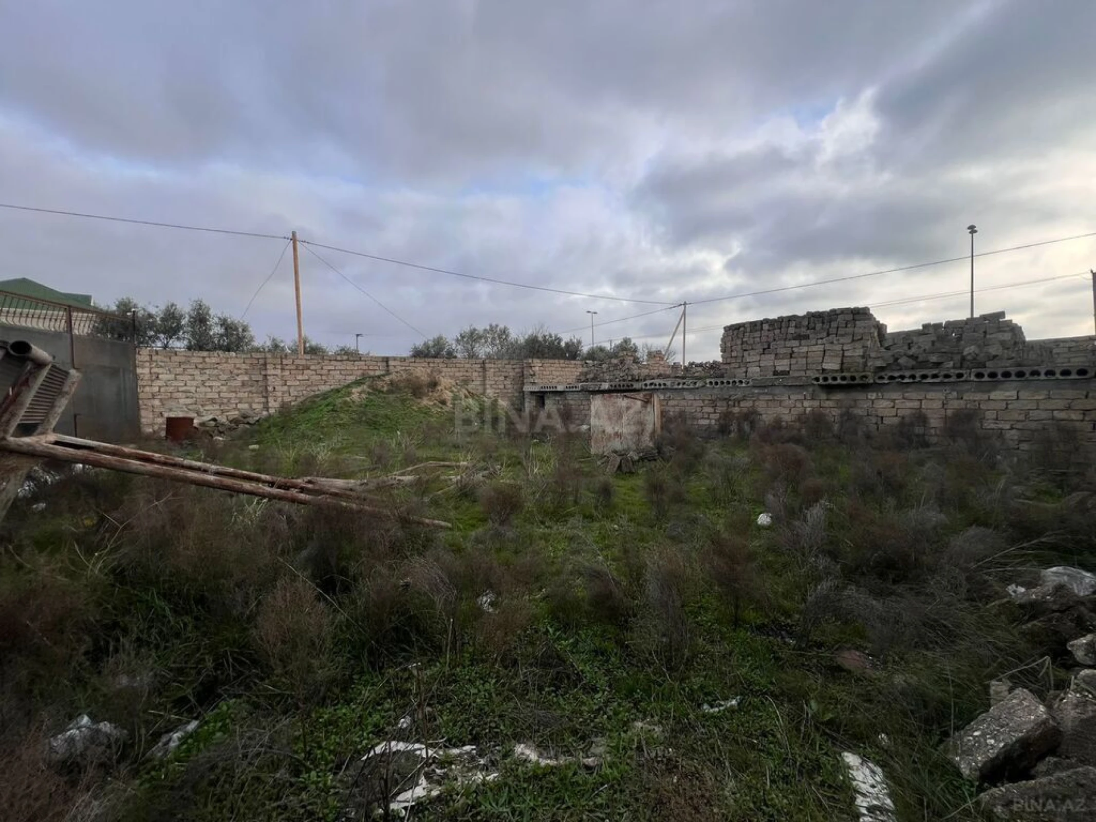 Satılır obyekt 100 m²