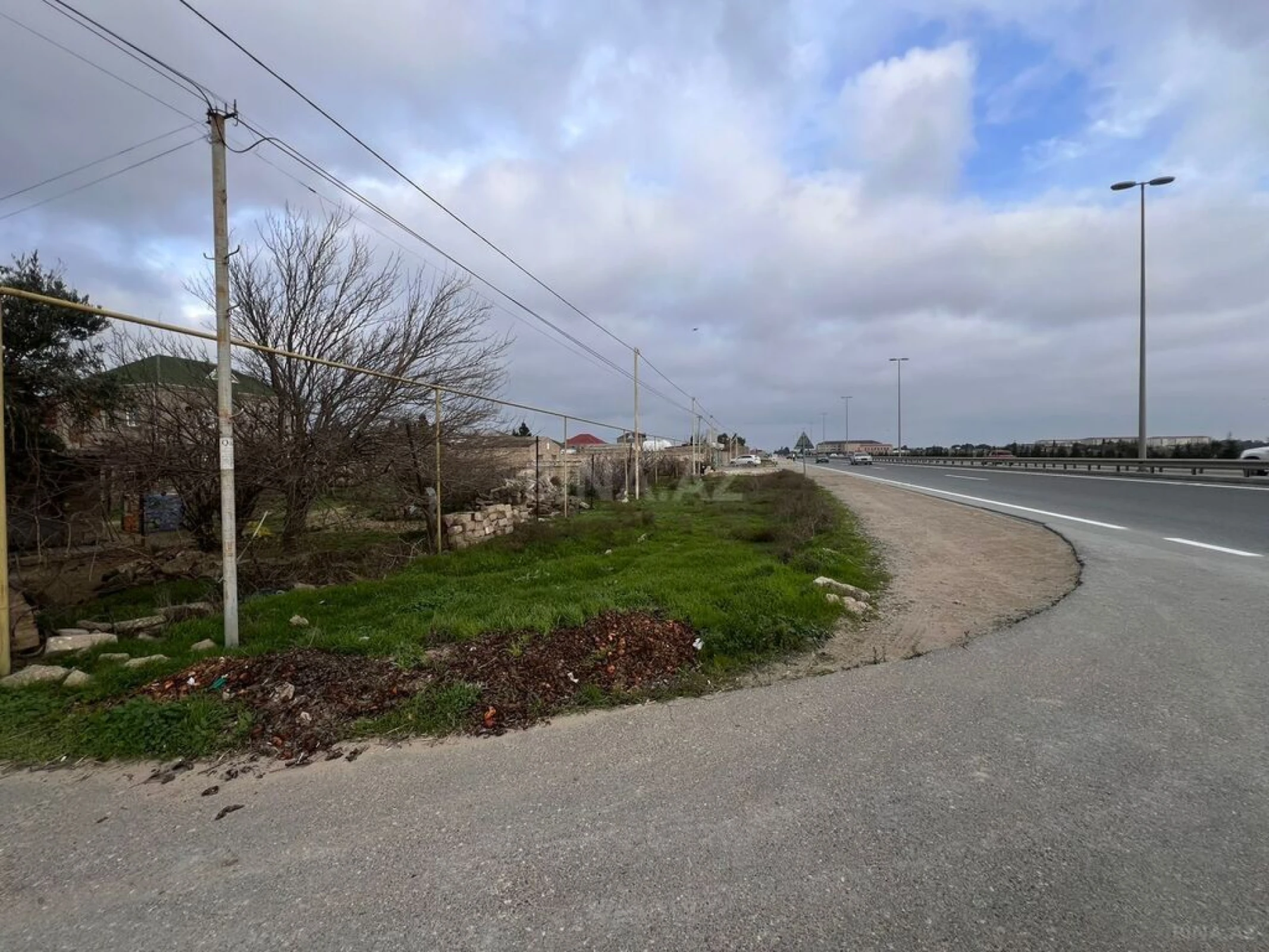 Satılır obyekt 100 m²