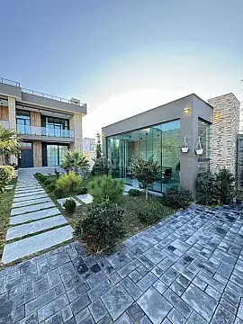 Satılır 6 otaqlı həyət evi 400 m²