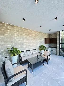 Satılır 6 otaqlı həyət evi 400 m²