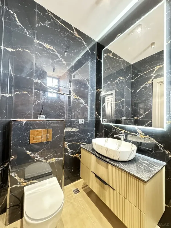 Satılır 6 otaqlı həyət evi 400 m²