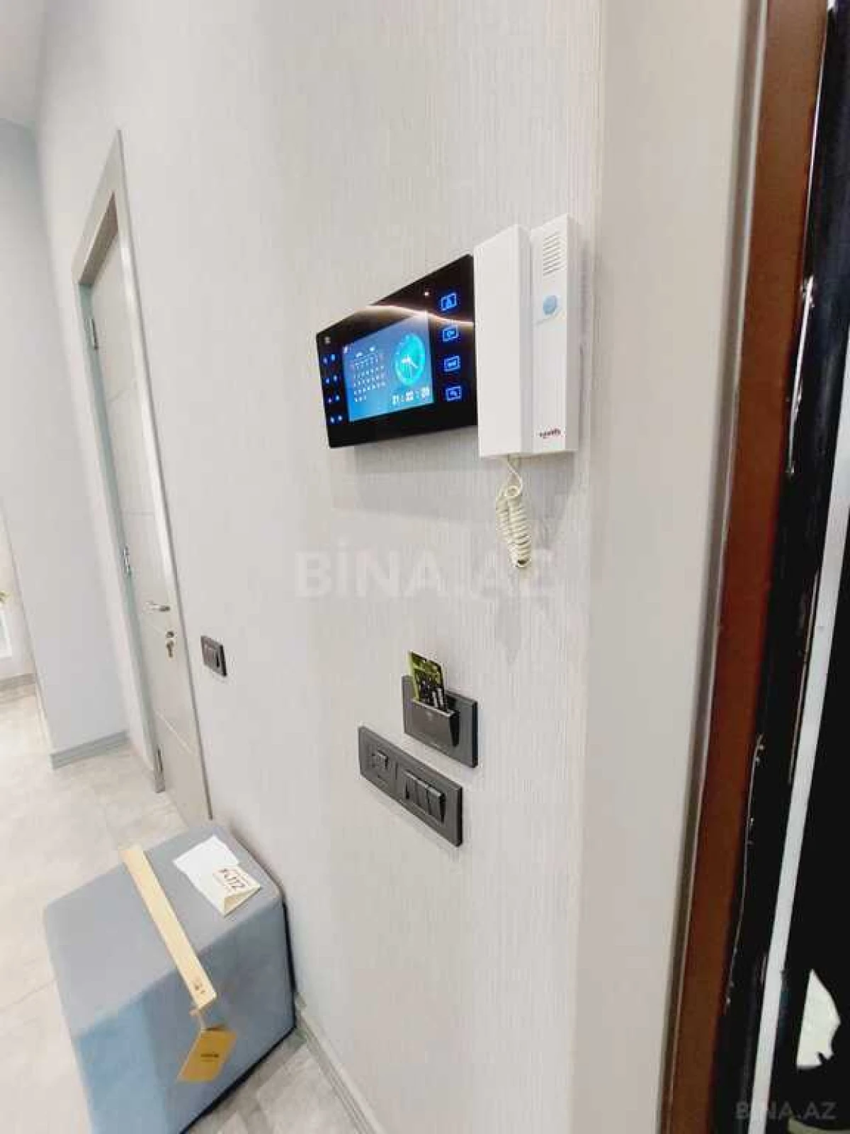 Kirayə verilir 3 otaqlı mənzil 130 m²