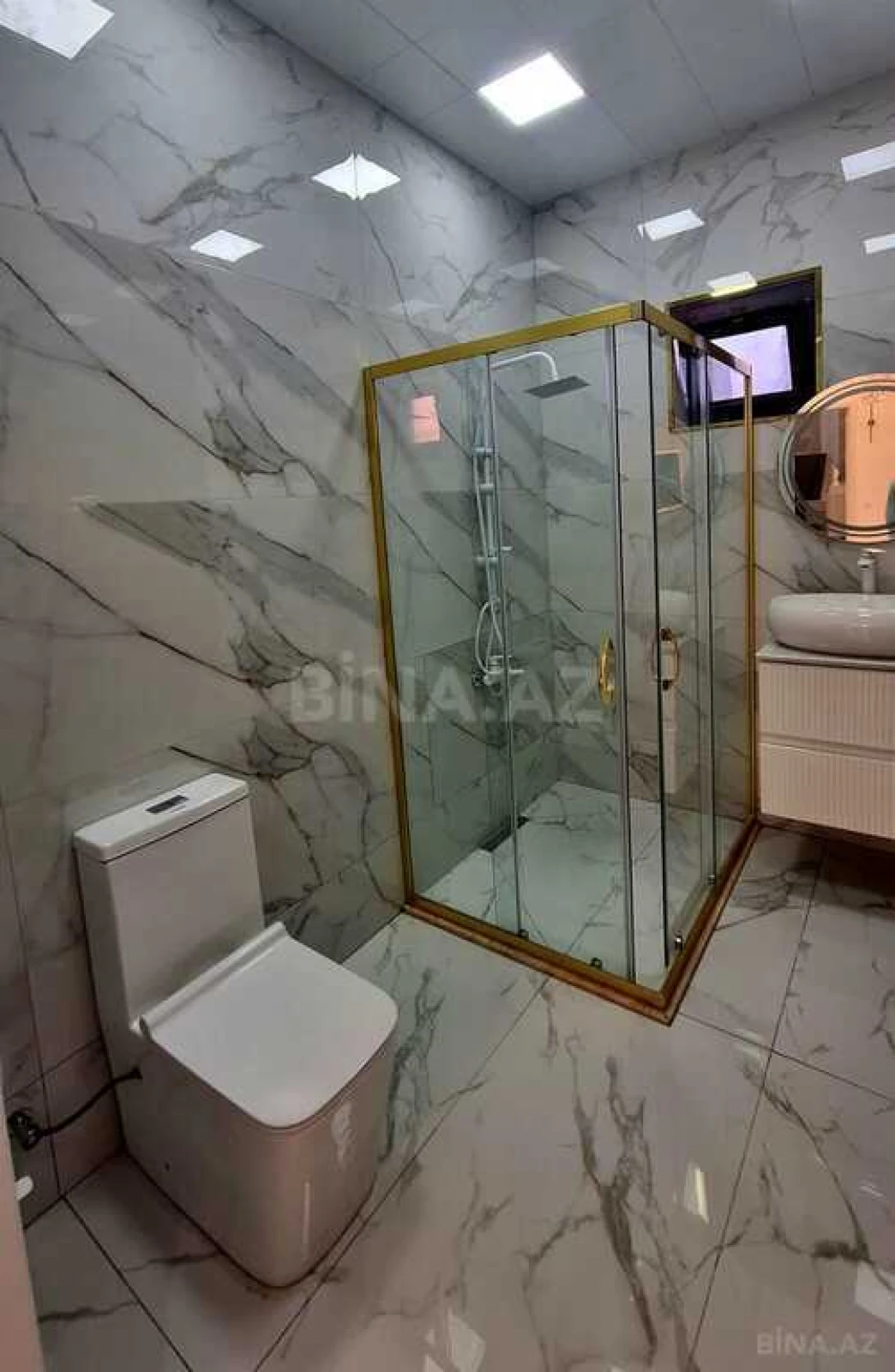 Kirayə verilir 6 otaqlı həyət evi 360 m²