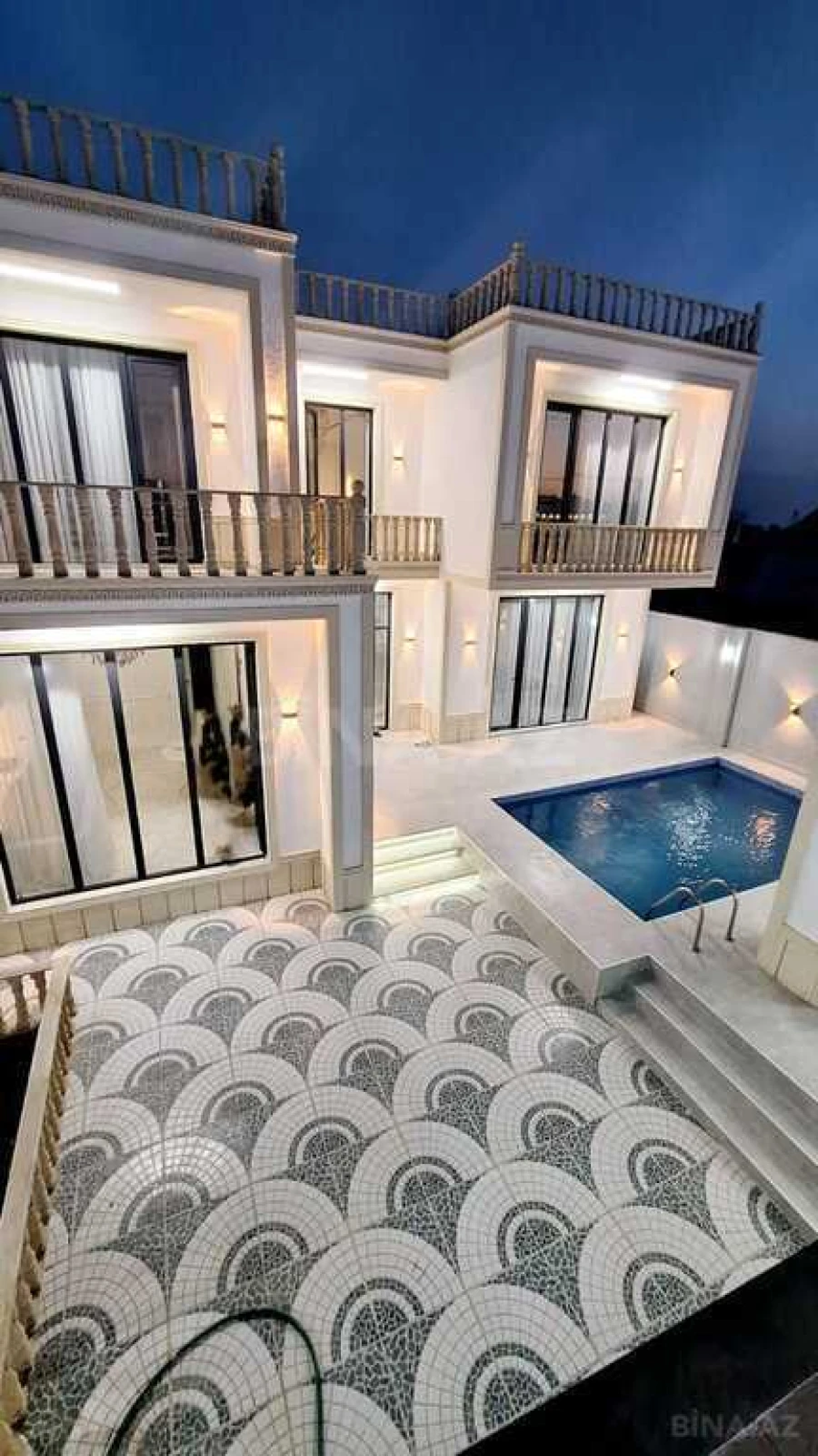 Kirayə verilir 6 otaqlı həyət evi 360 m²