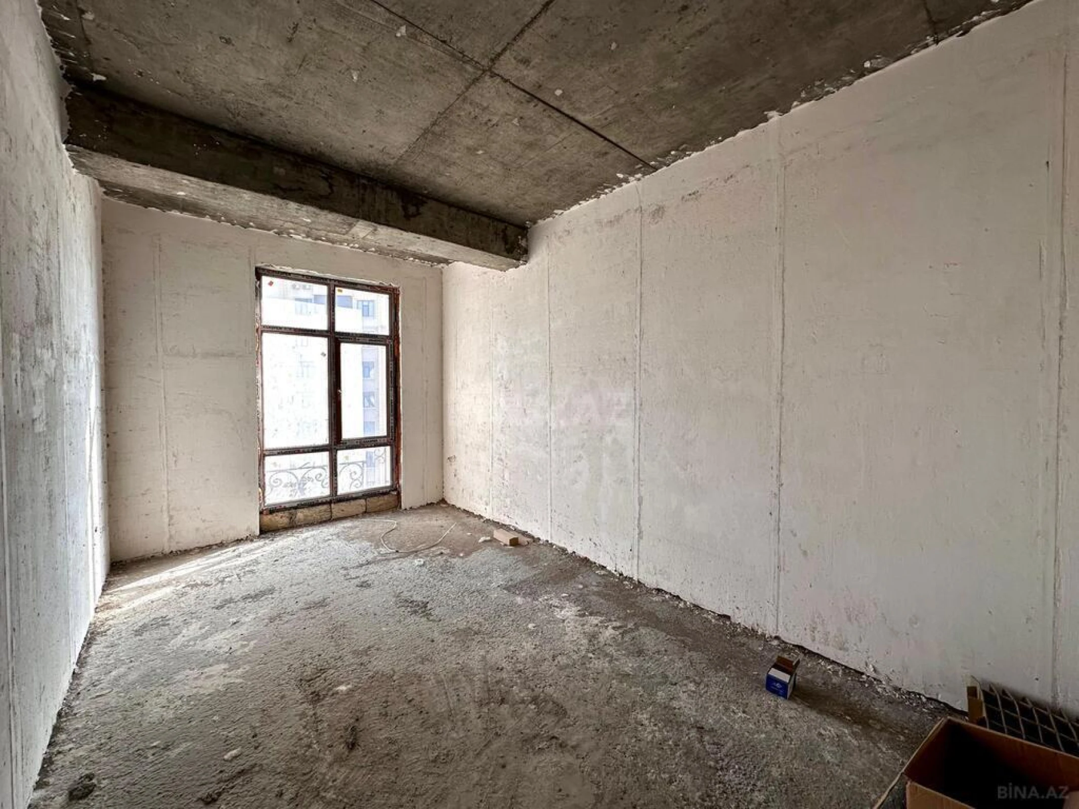 Satılır 3 otaqlı mənzil 110 m²