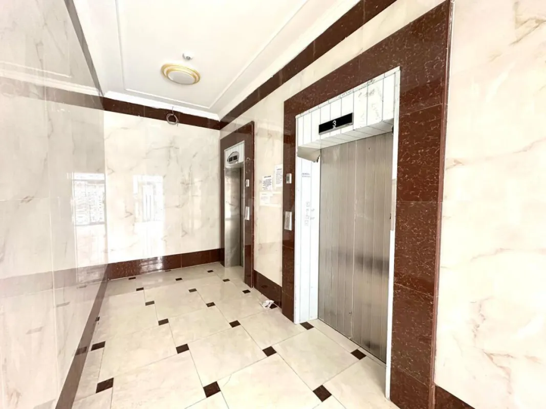 Satılır 3 otaqlı mənzil 110 m²