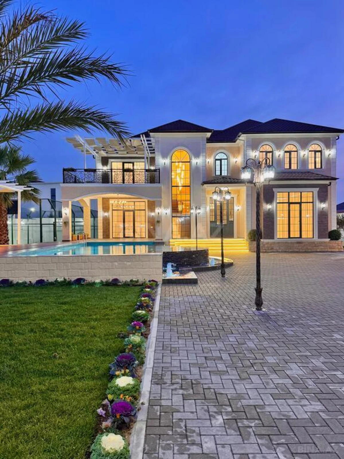 Satılır 6 otaqlı həyət evi 460 m²