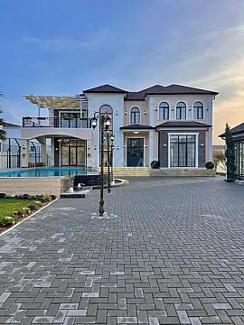 Satılır 6 otaqlı həyət evi 460 m²