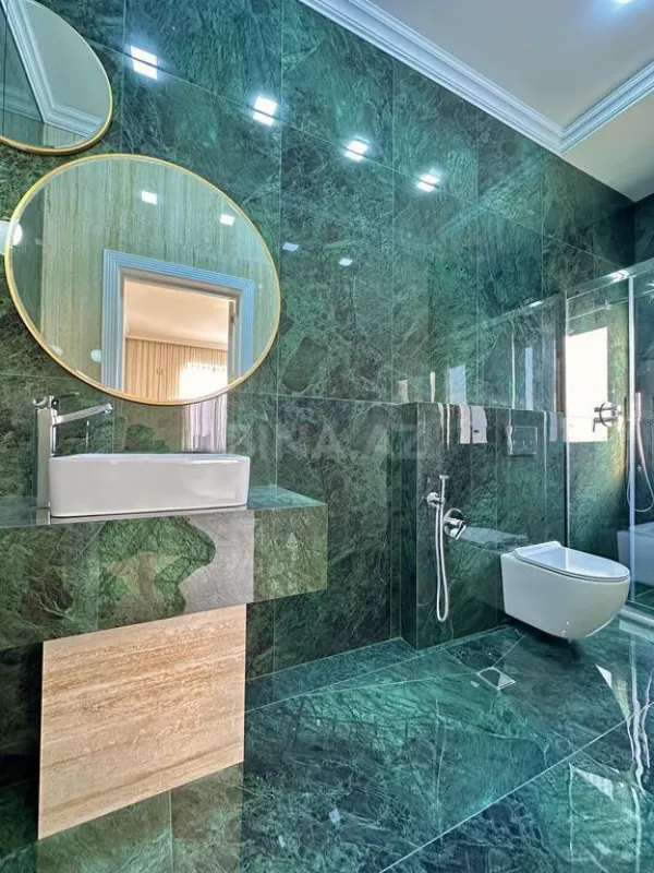 Satılır 6 otaqlı həyət evi 460 m²