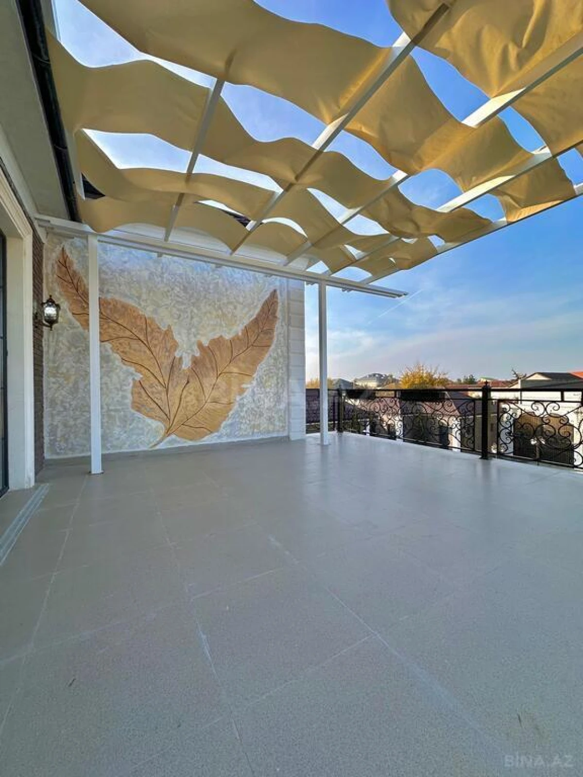 Satılır 6 otaqlı həyət evi 460 m²