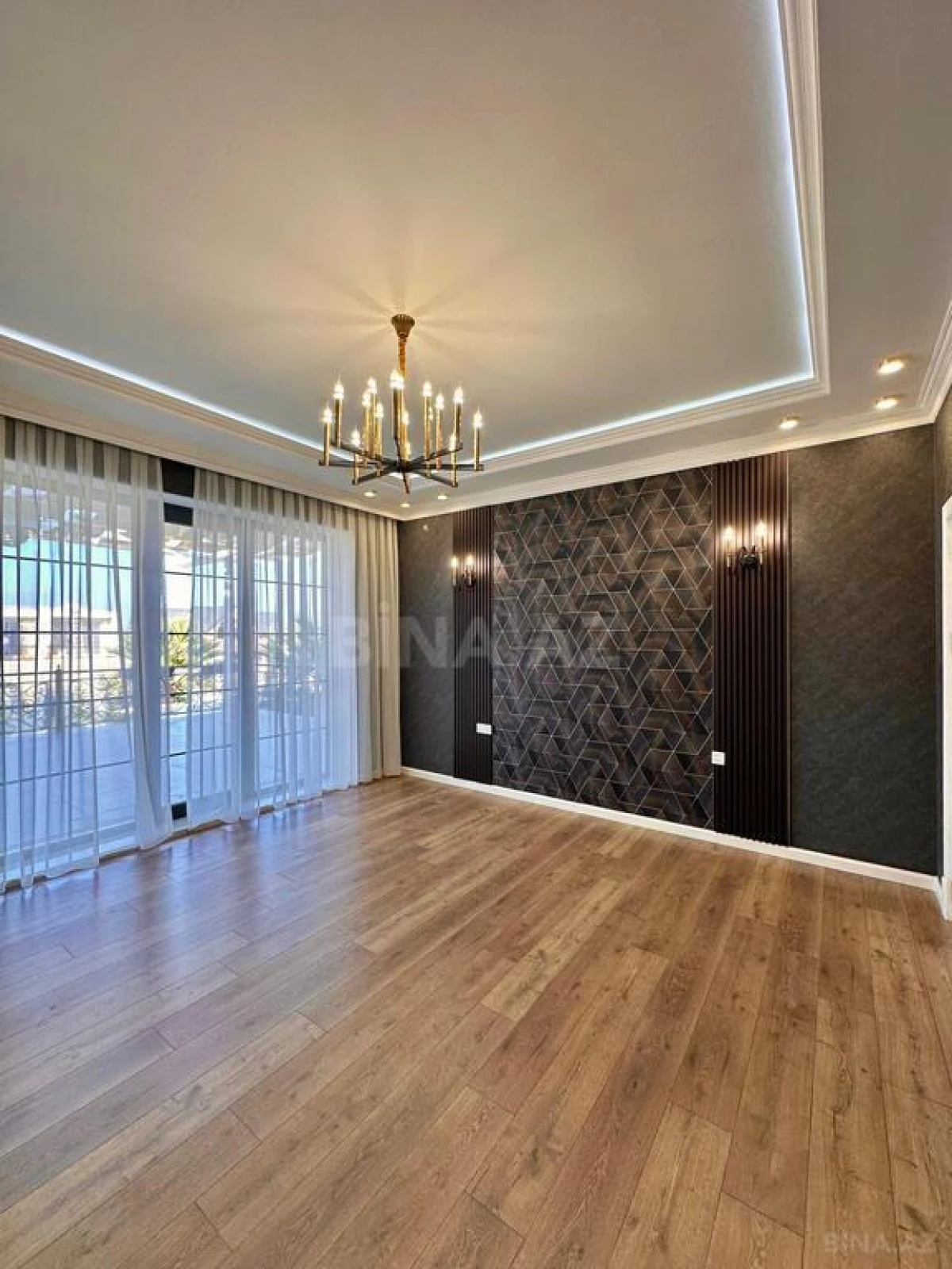 Satılır 6 otaqlı həyət evi 460 m²
