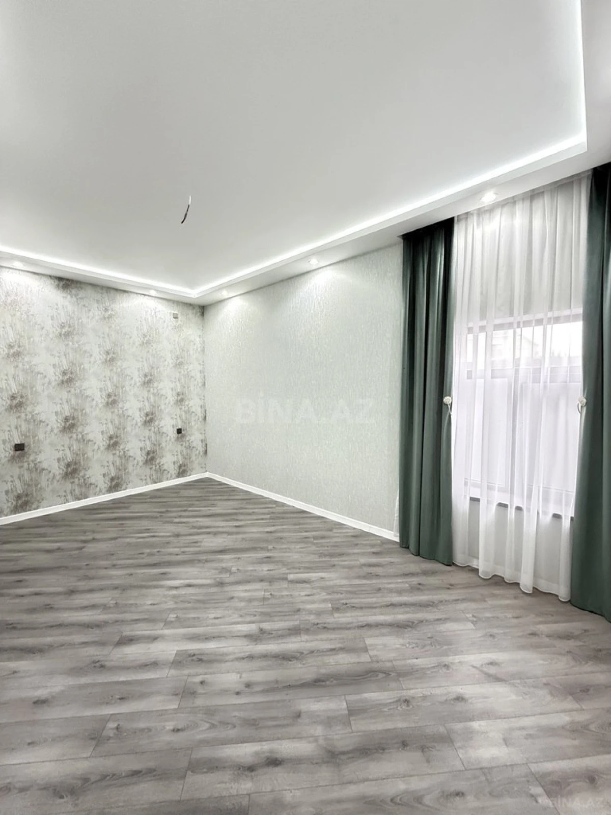 Satılır 4 otaqlı həyət evi 155 m²