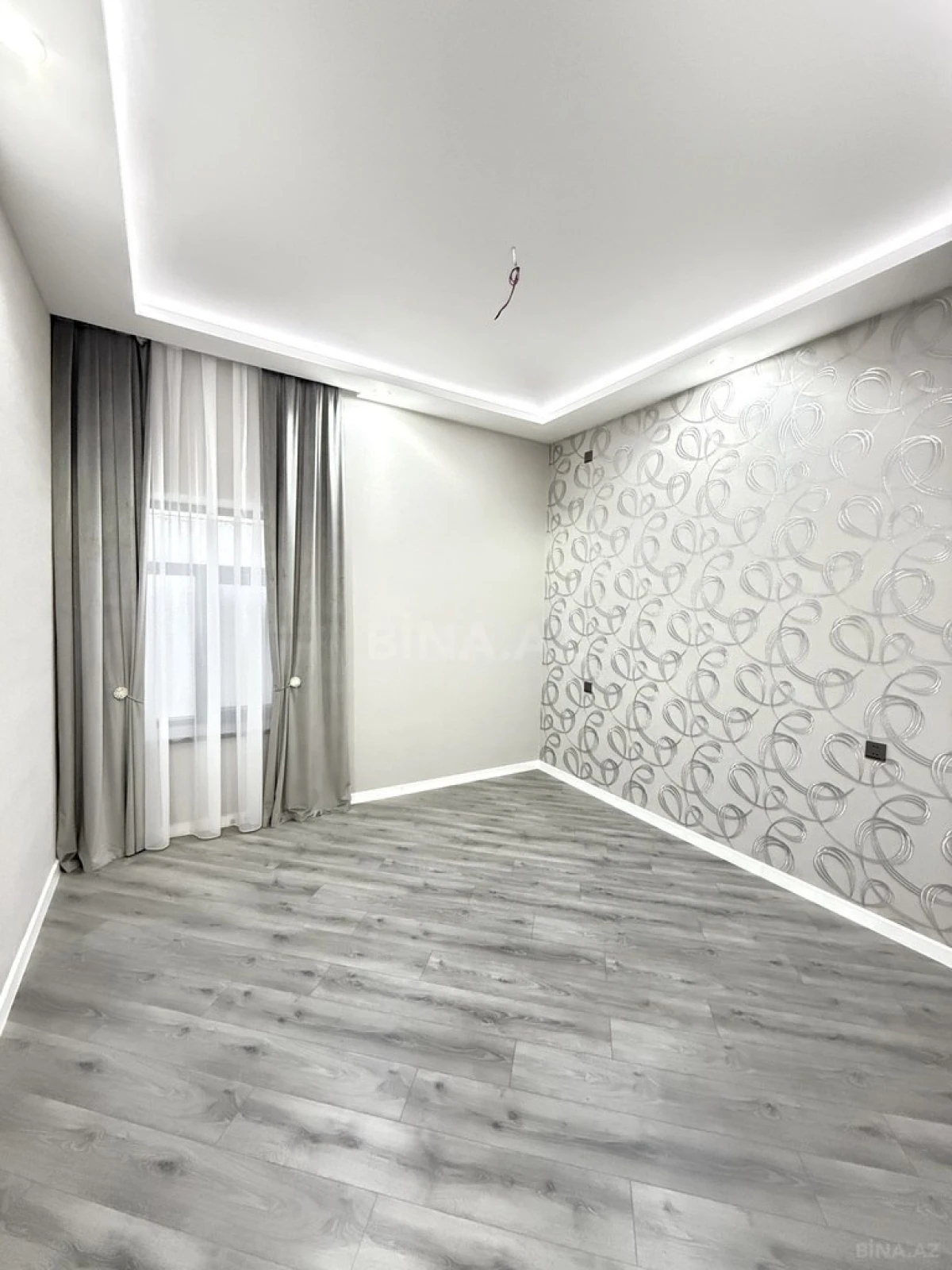 Satılır 4 otaqlı həyət evi 155 m²