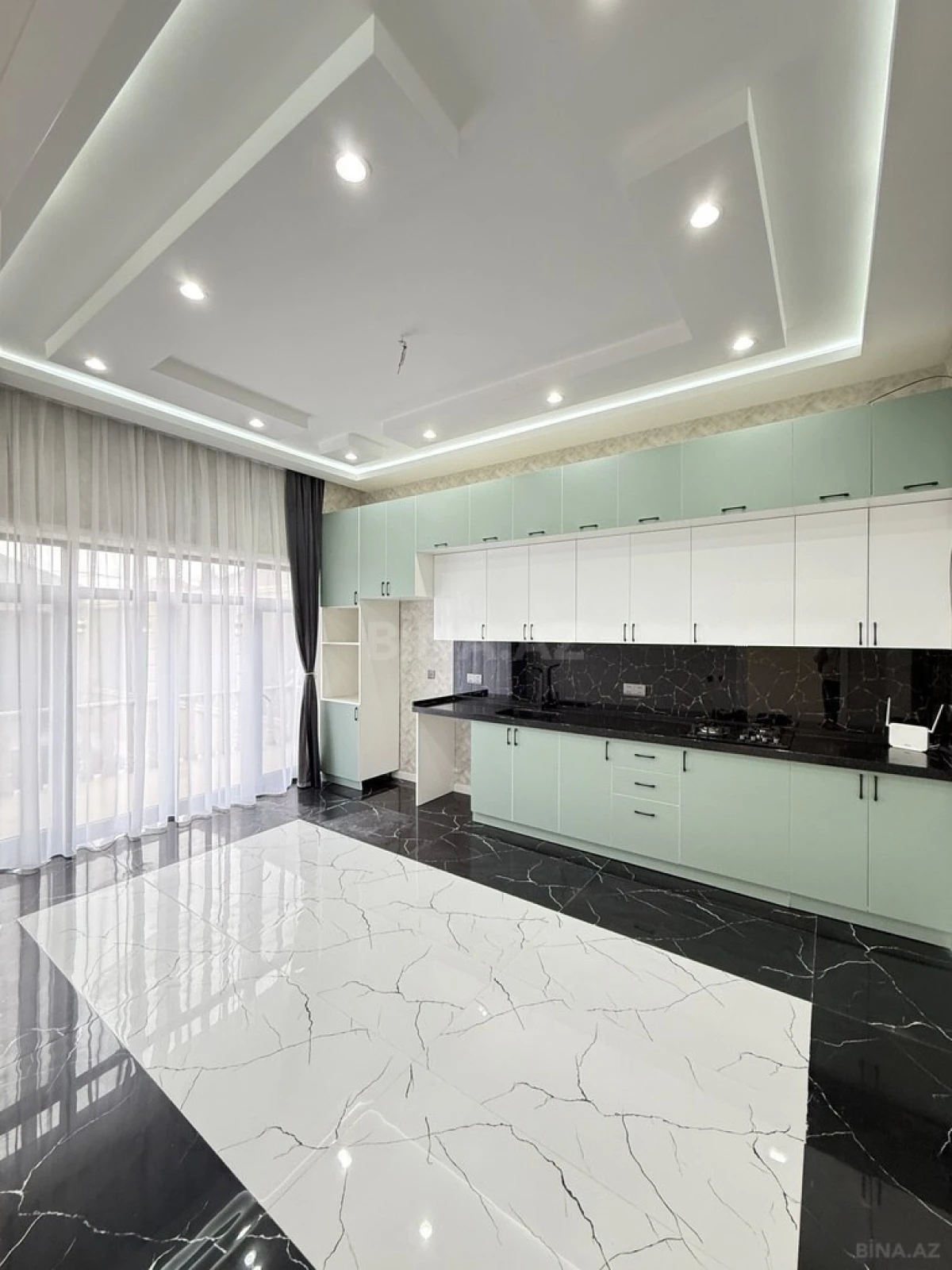 Satılır 4 otaqlı həyət evi 155 m²