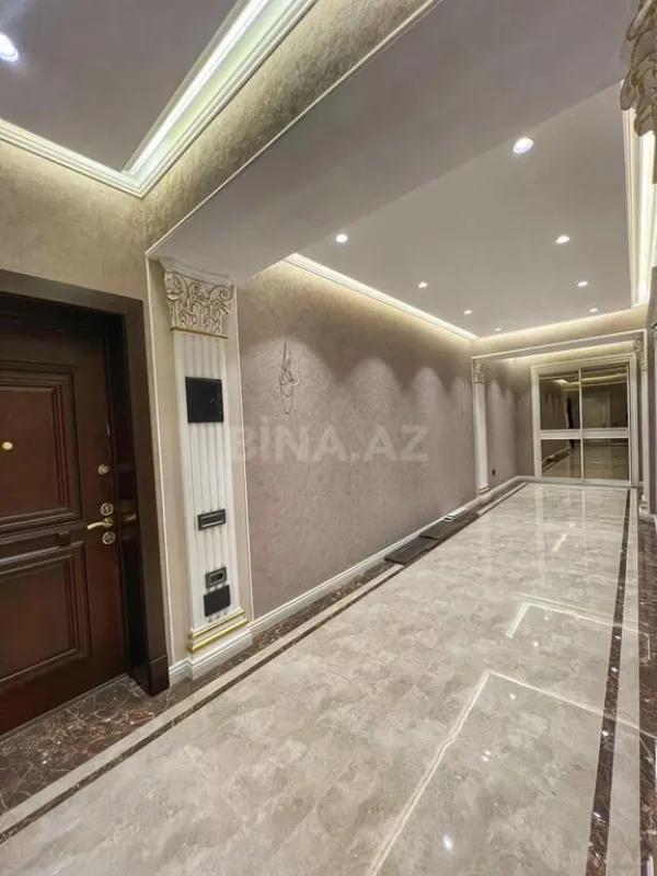 Satılır 2 otaqlı mənzil 112 m²