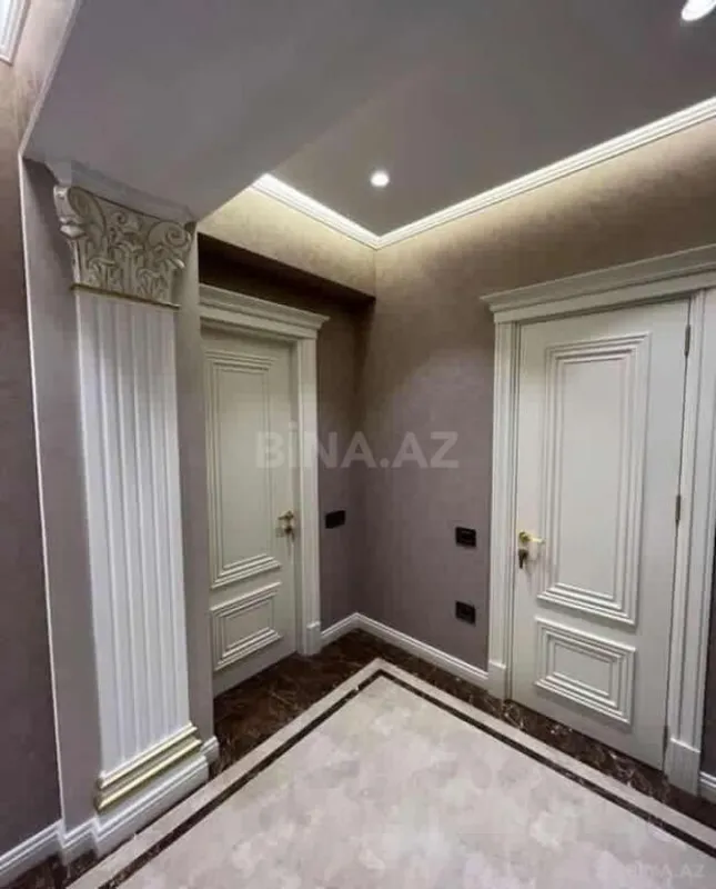 Satılır 2 otaqlı mənzil 112 m²