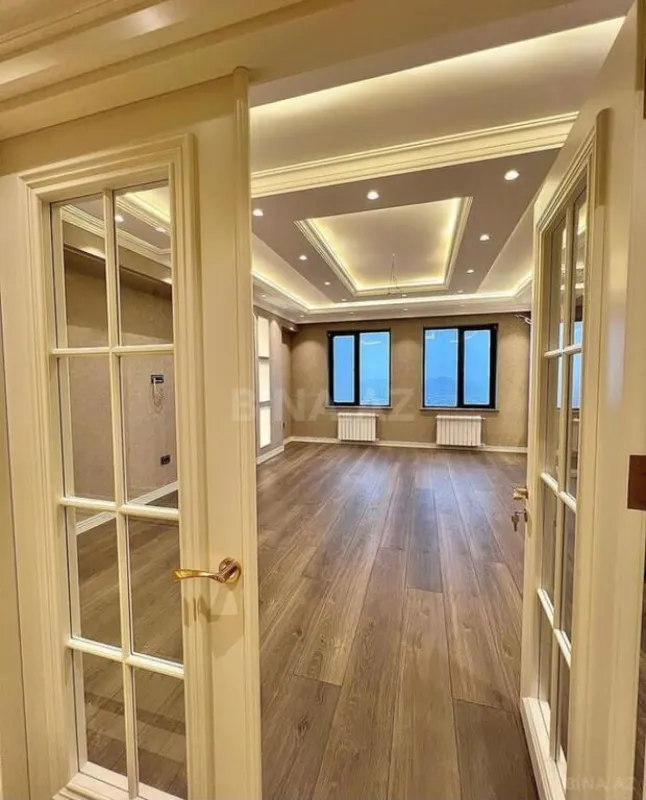 Satılır 2 otaqlı mənzil 112 m²