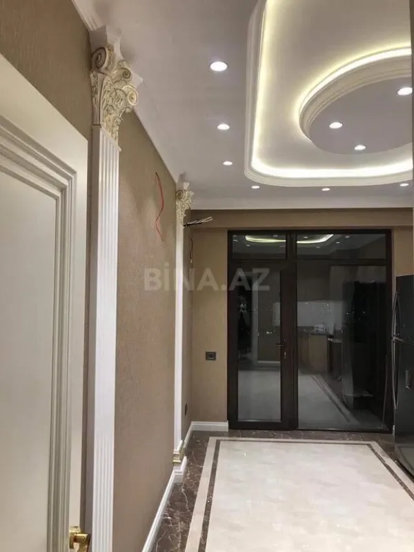 Satılır 2 otaqlı mənzil 112 m²