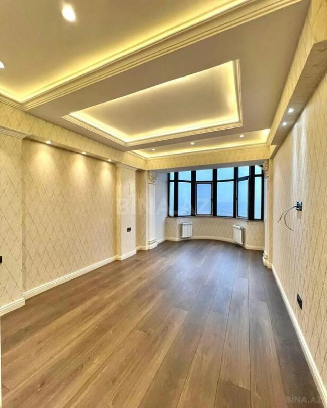 Satılır 2 otaqlı mənzil 112 m²