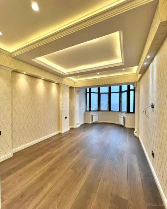 Satılır 2 otaqlı mənzil 112 m²
