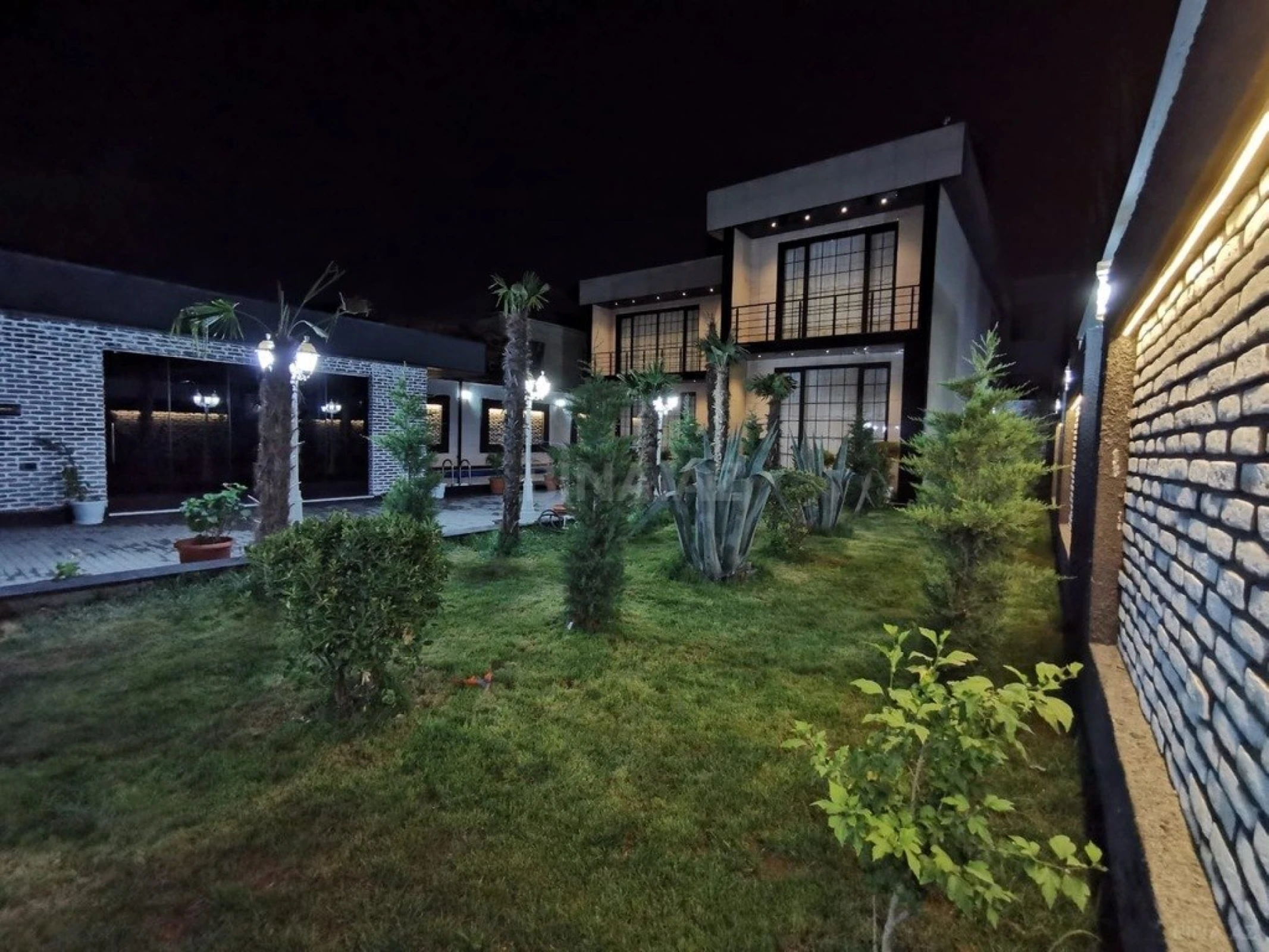 Kirayə verilir 4 otaqlı həyət evi 300 m²