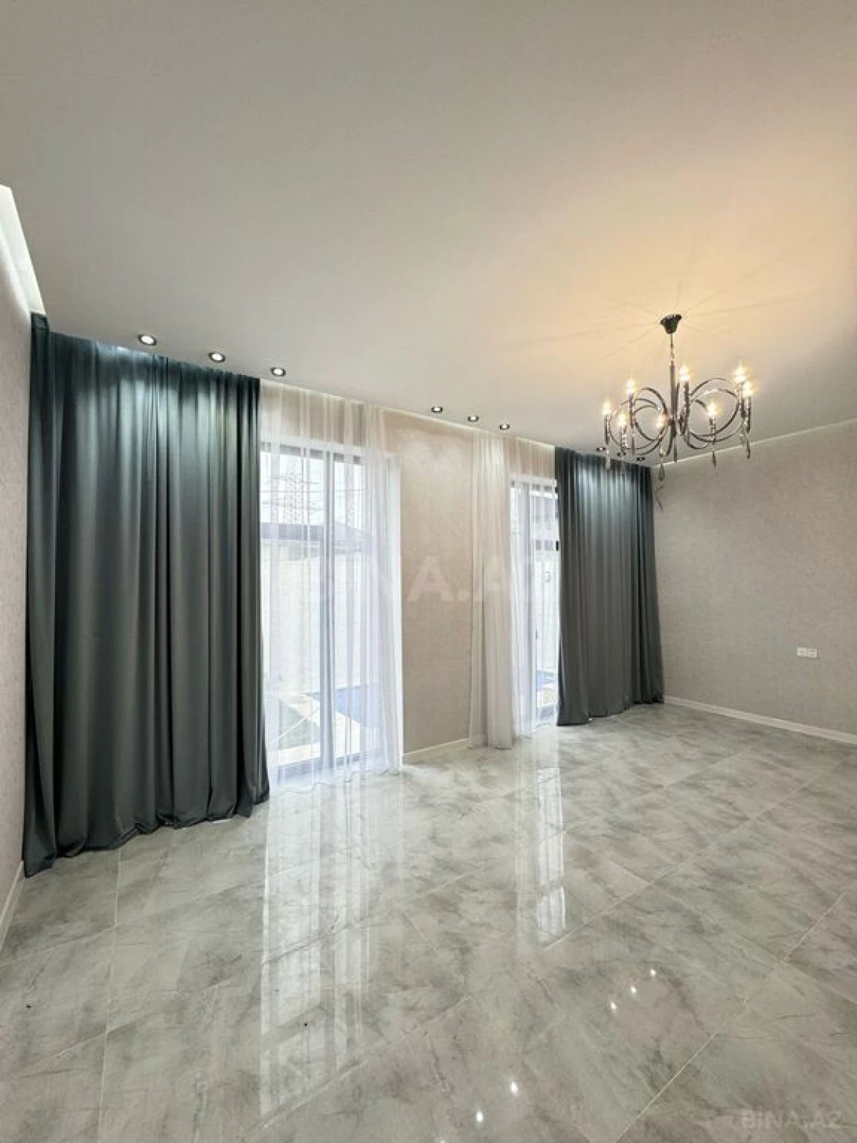 Satılır 4 otaqlı həyət evi 150 m²