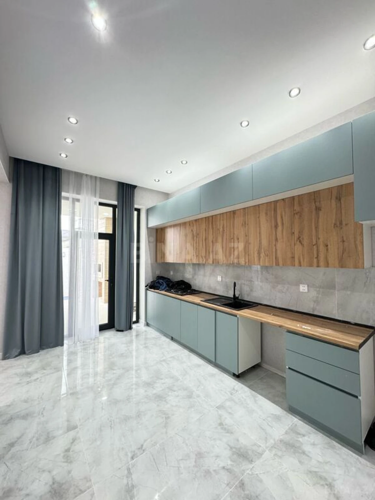 Satılır 4 otaqlı həyət evi 150 m²