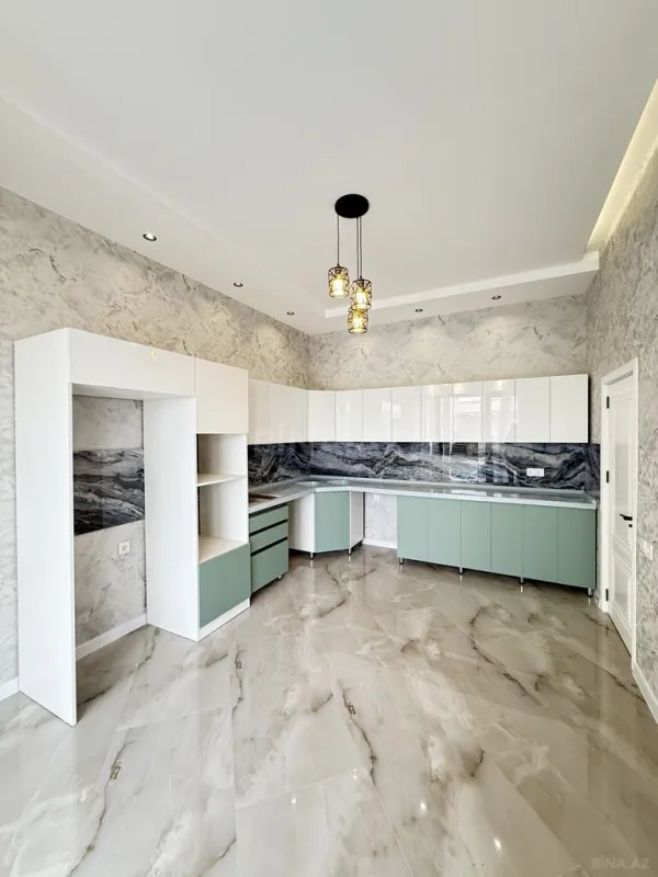 Satılır 4 otaqlı həyət evi 140 m²