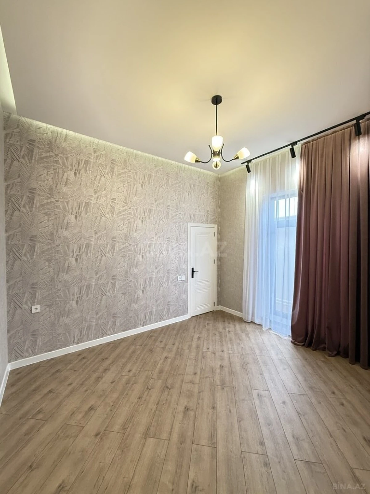 Satılır 4 otaqlı həyət evi 140 m²