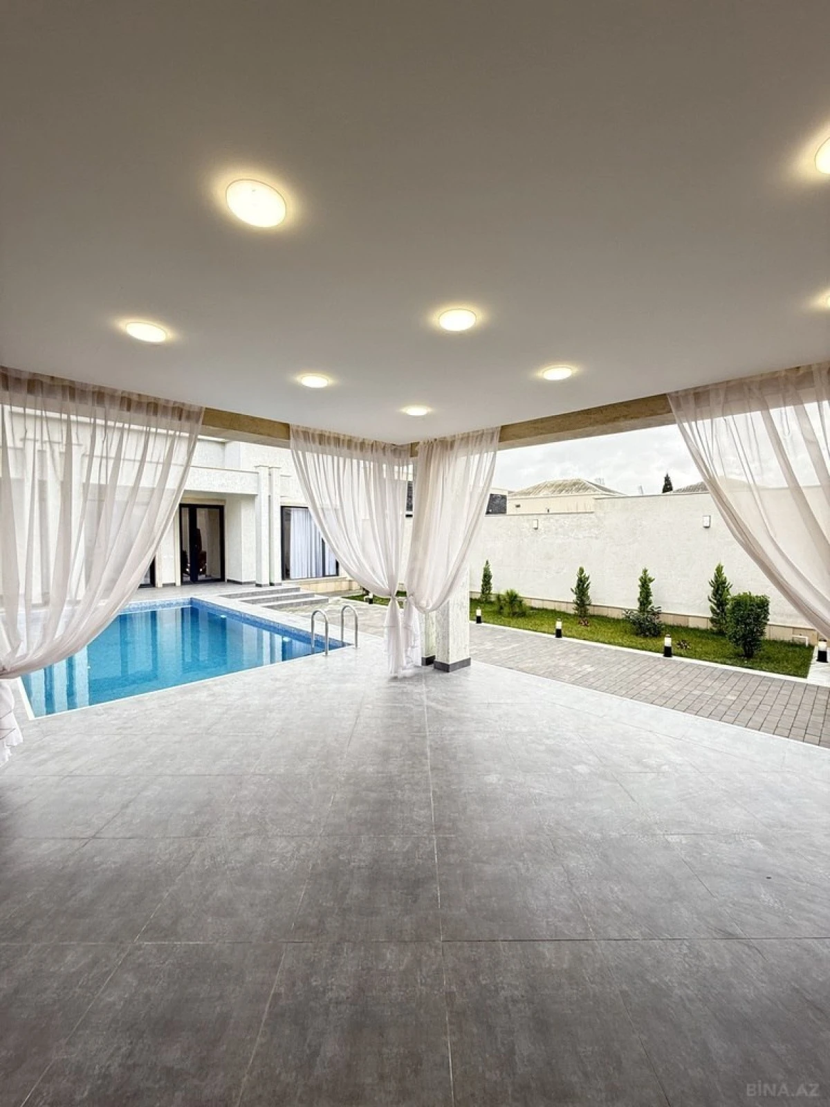 Satılır 4 otaqlı həyət evi 140 m²