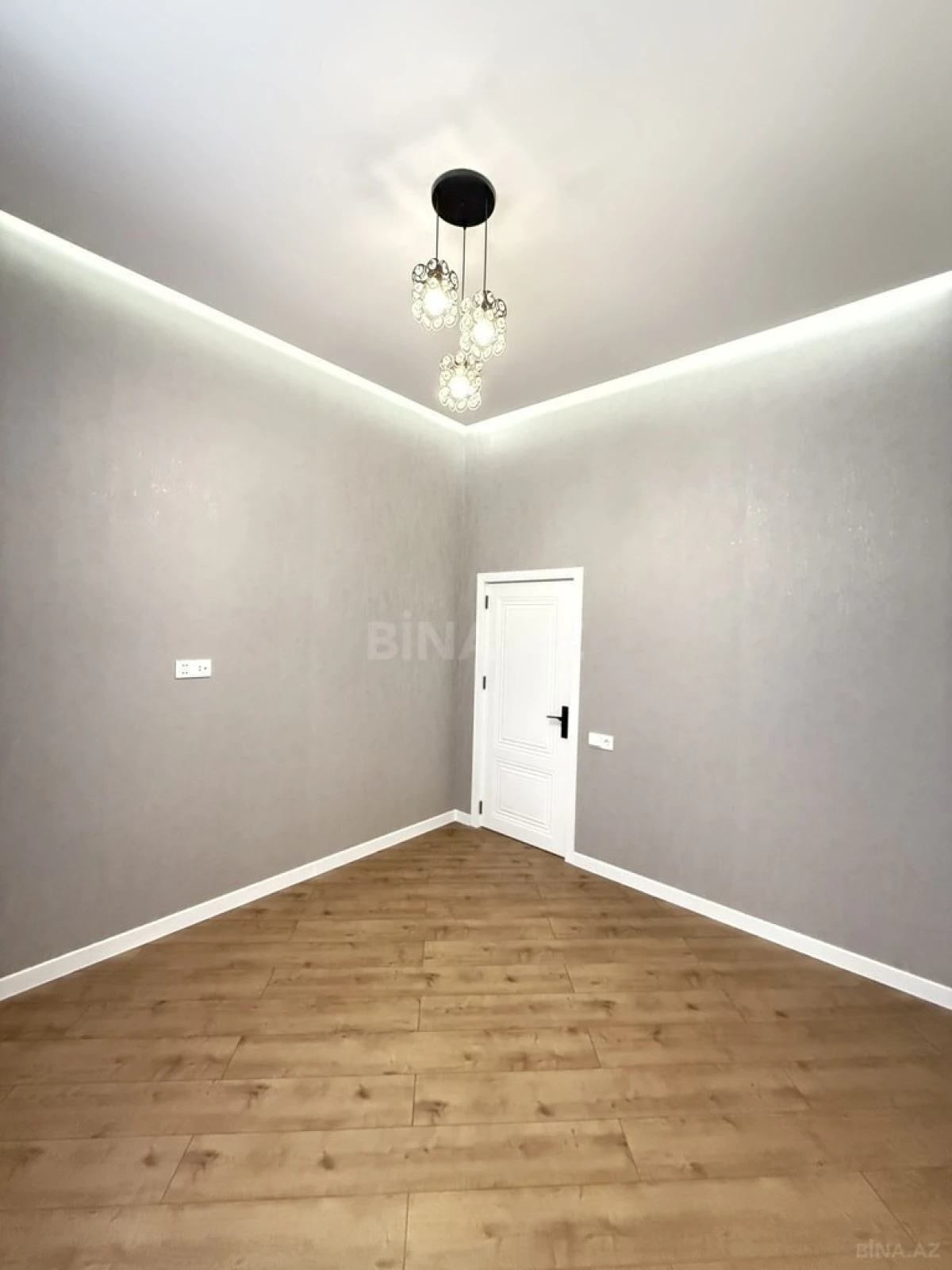 Satılır 4 otaqlı həyət evi 140 m²