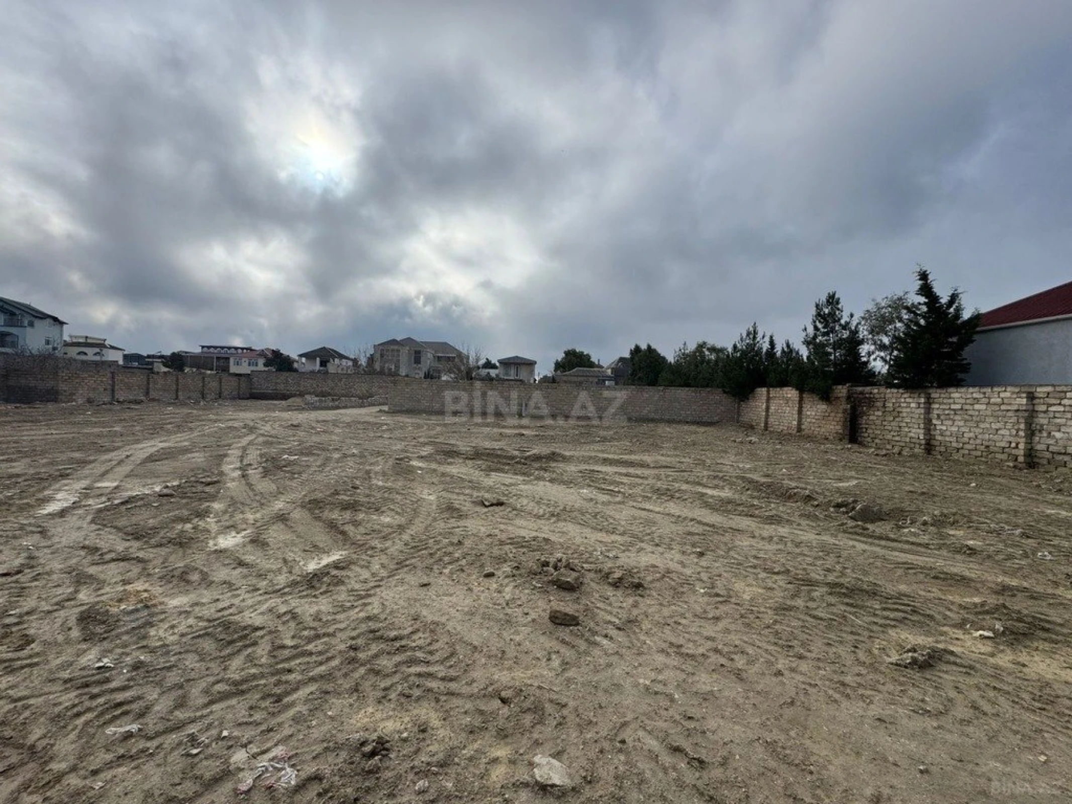 Satılır torpaq sahəsi 12 m²