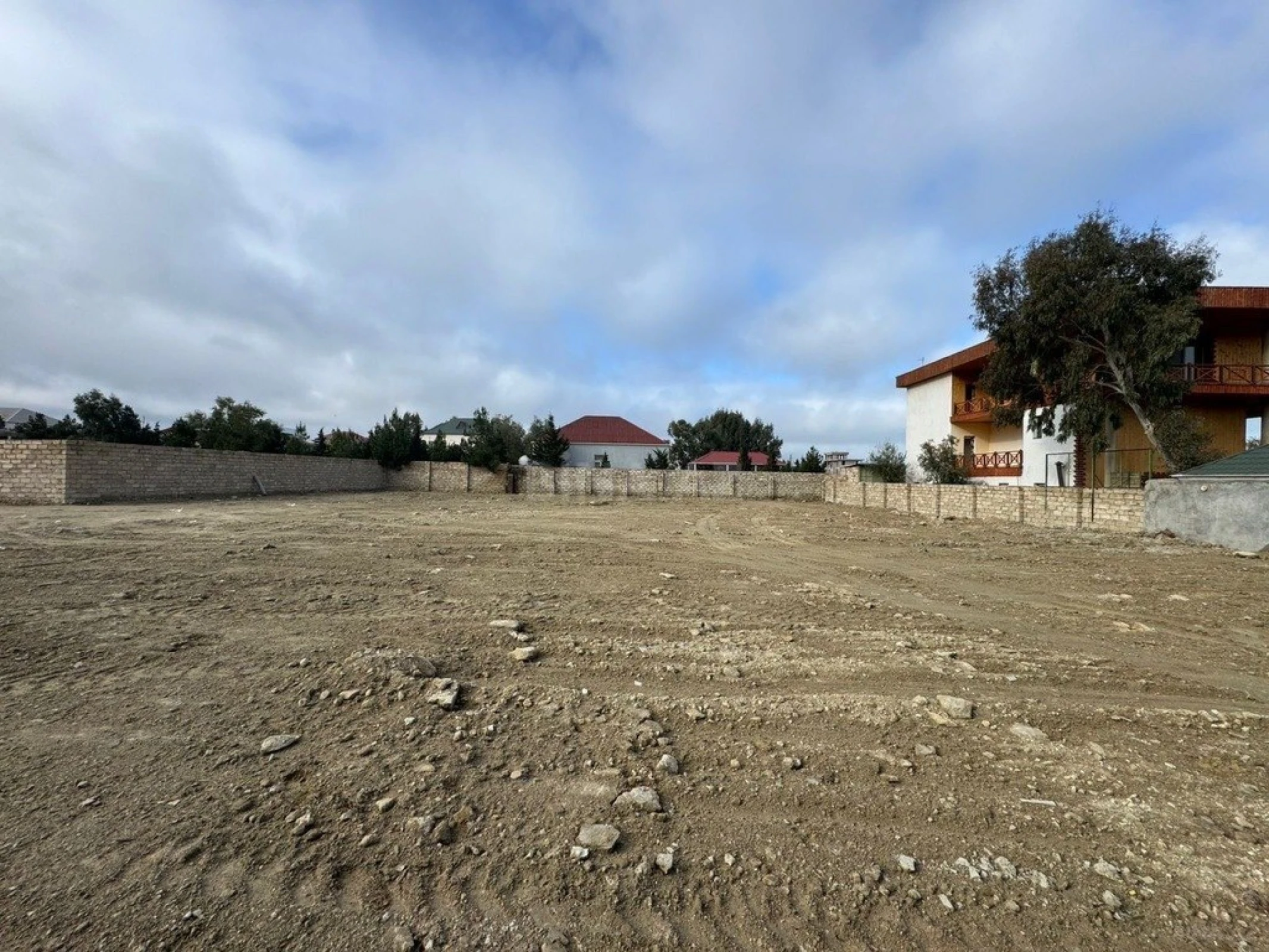 Satılır torpaq sahəsi 12 m²