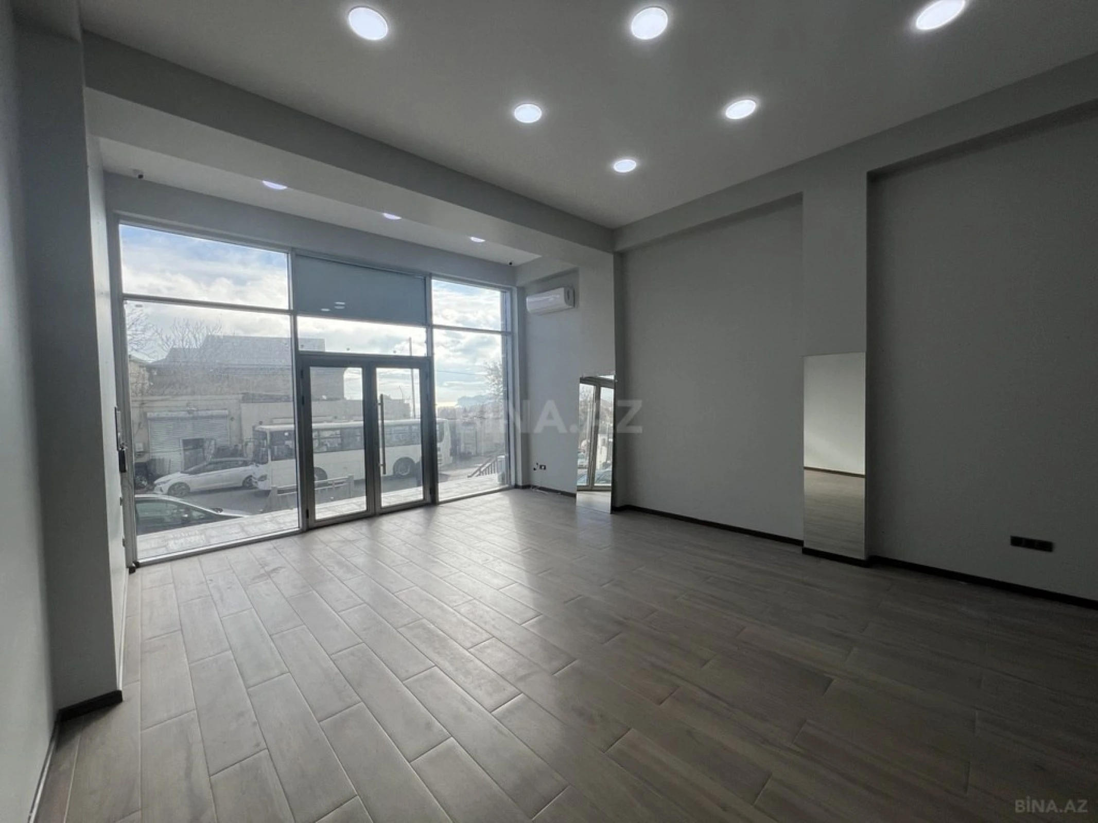 Kirayə verilir obyekt 52 m²