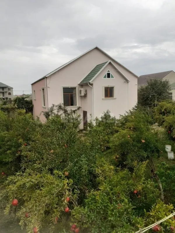 Satılır 3 otaqlı həyət evi 104 m²