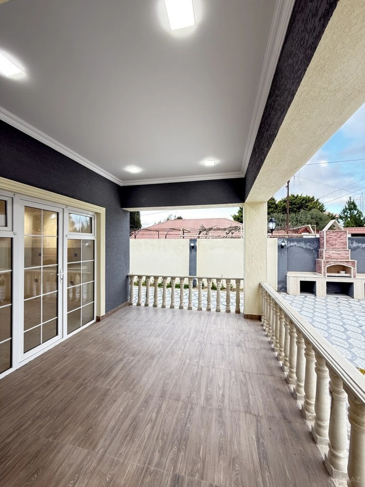 Satılır 4 otaqlı həyət evi 160 m²