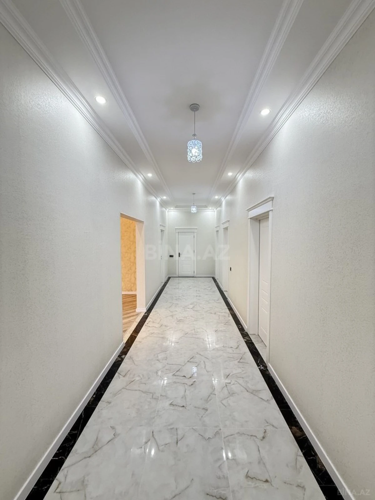 Satılır 4 otaqlı həyət evi 160 m²