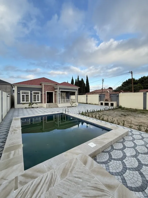 Satılır 4 otaqlı həyət evi 160 m²