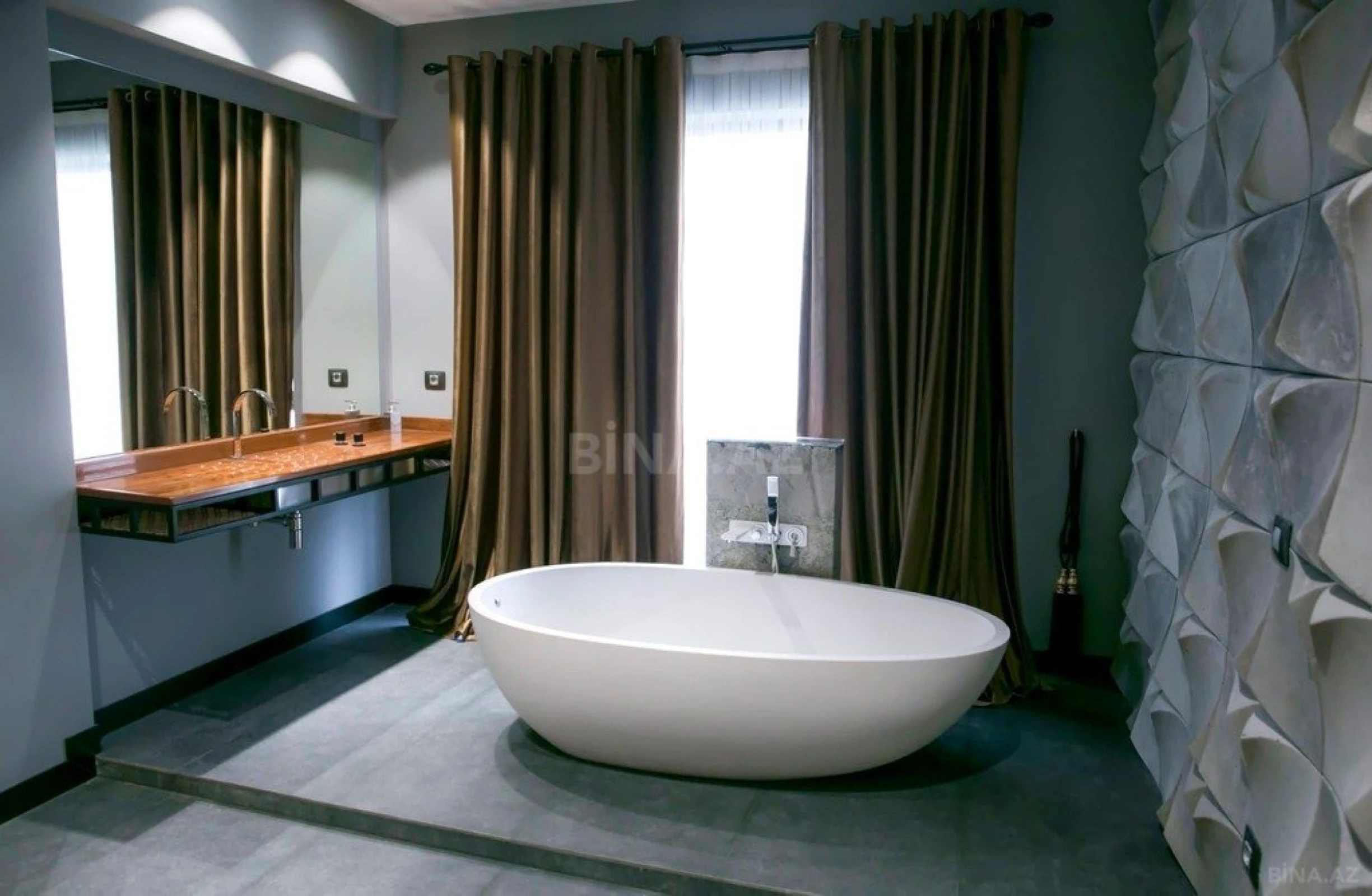 Kirayə verilir 3 otaqlı mənzil 145 m²